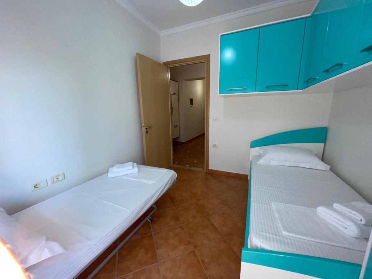 Central Apartment *